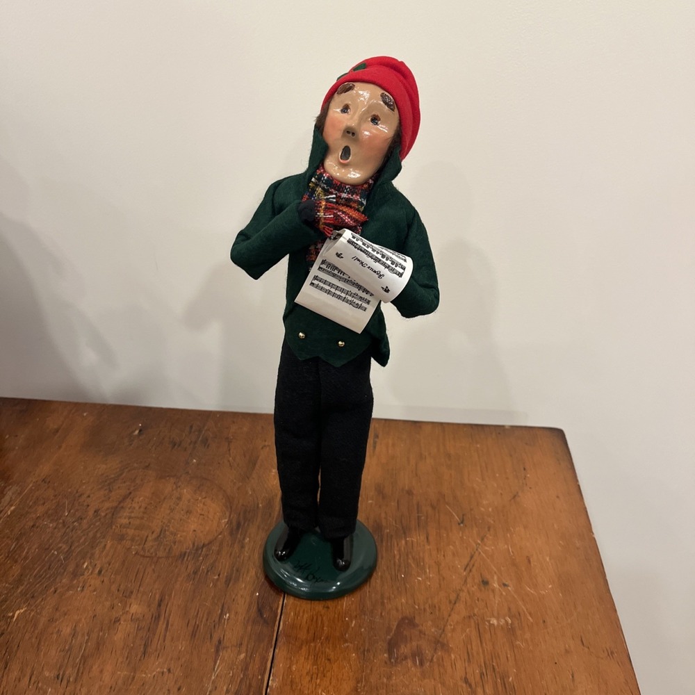 1994 BYERS CHOICE CHRISTMAS CAROLER Brown Hair Man Red Cap Jeff Byers Outfit